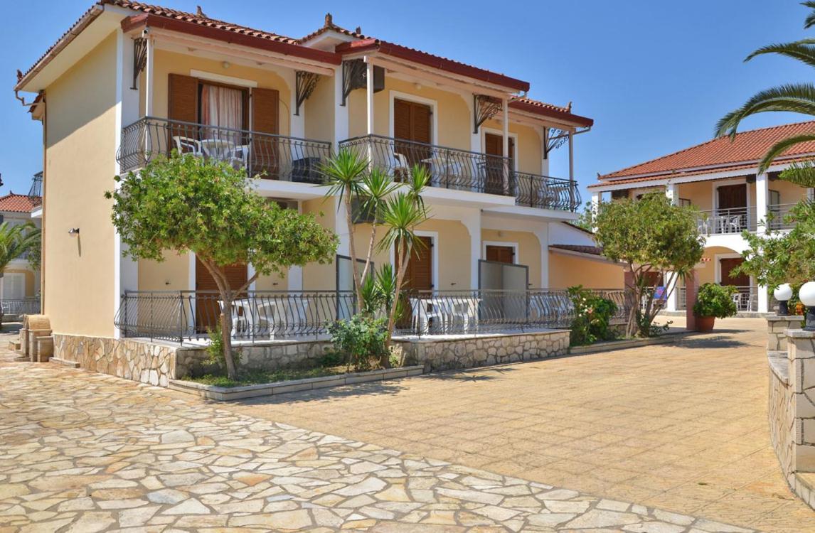 Sunny Garden Hotel Τσιλιβί Εξωτερικό φωτογραφία