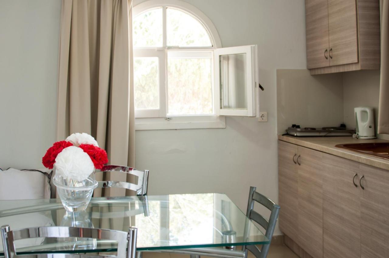 Sunny Garden Hotel Τσιλιβί Εξωτερικό φωτογραφία